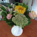 En bukett blommor fick vi igår från fina vänner <3