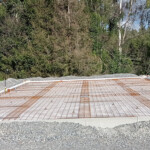 Nu är armeringsjärnen på plats