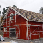 Här kommer snart en garageport för bland annat hämtning och lämning av paket